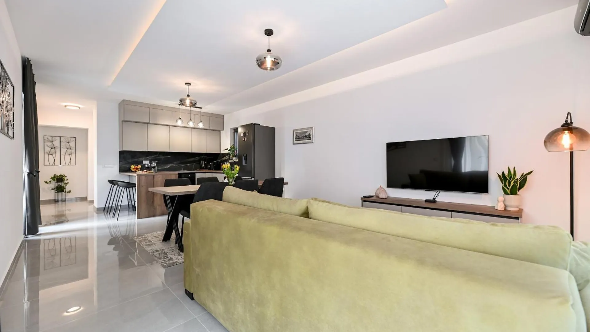 Holiday Home San Antonio 比比涅